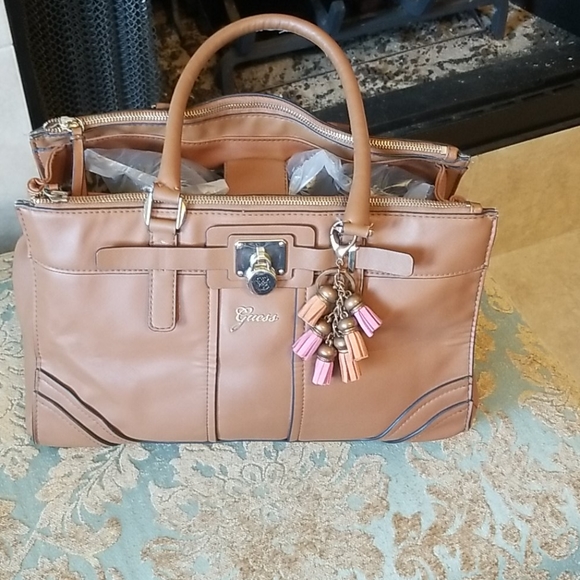 Vintage Guess  Large Handbag - Picture 3 of 10